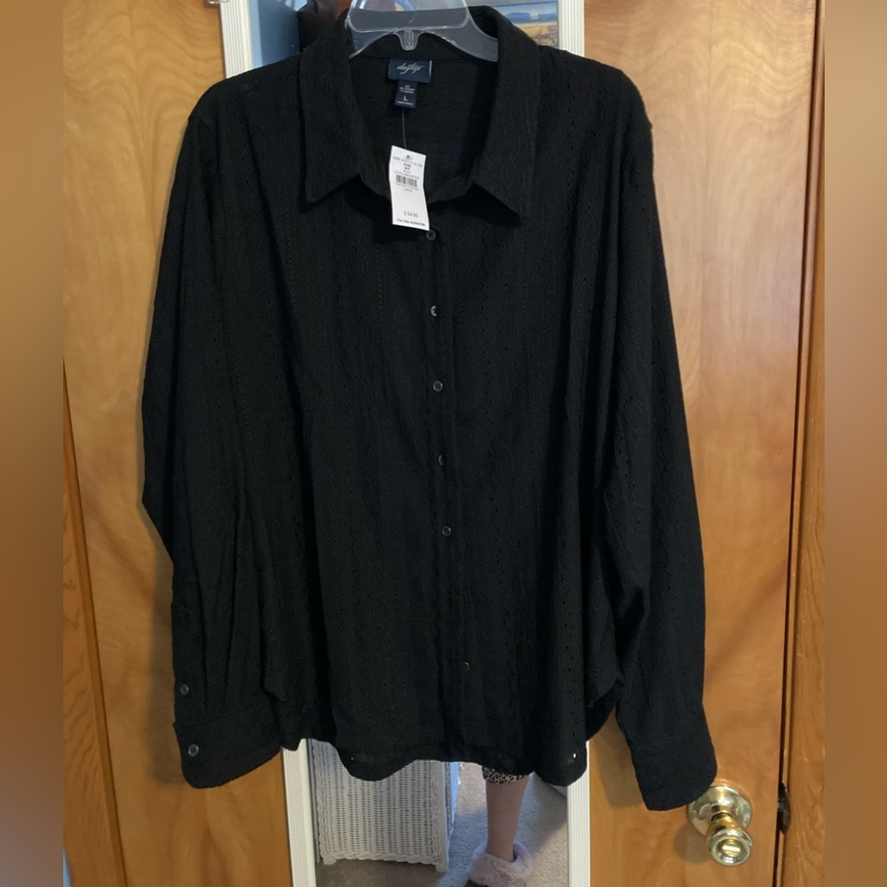 Day trip black light weight blouse. NWT